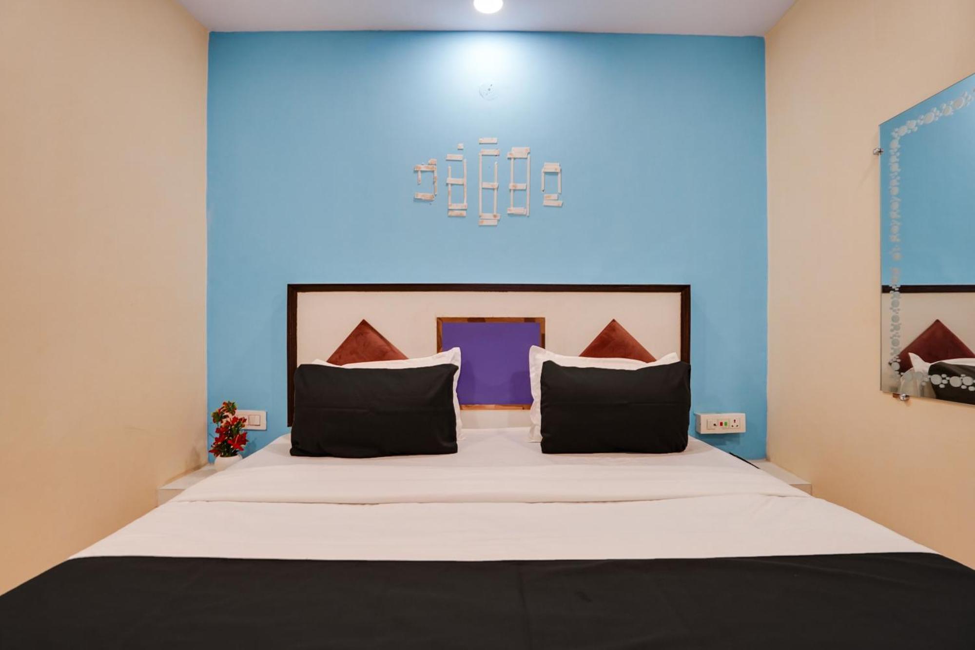 Super Hotel O Hotel Gold Star ニューデリー エクステリア 写真